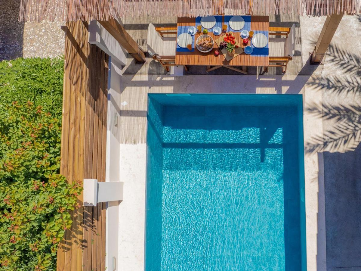 Villa Elizabeth - Seafront Classic Villa! Аргаси Экстерьер фото